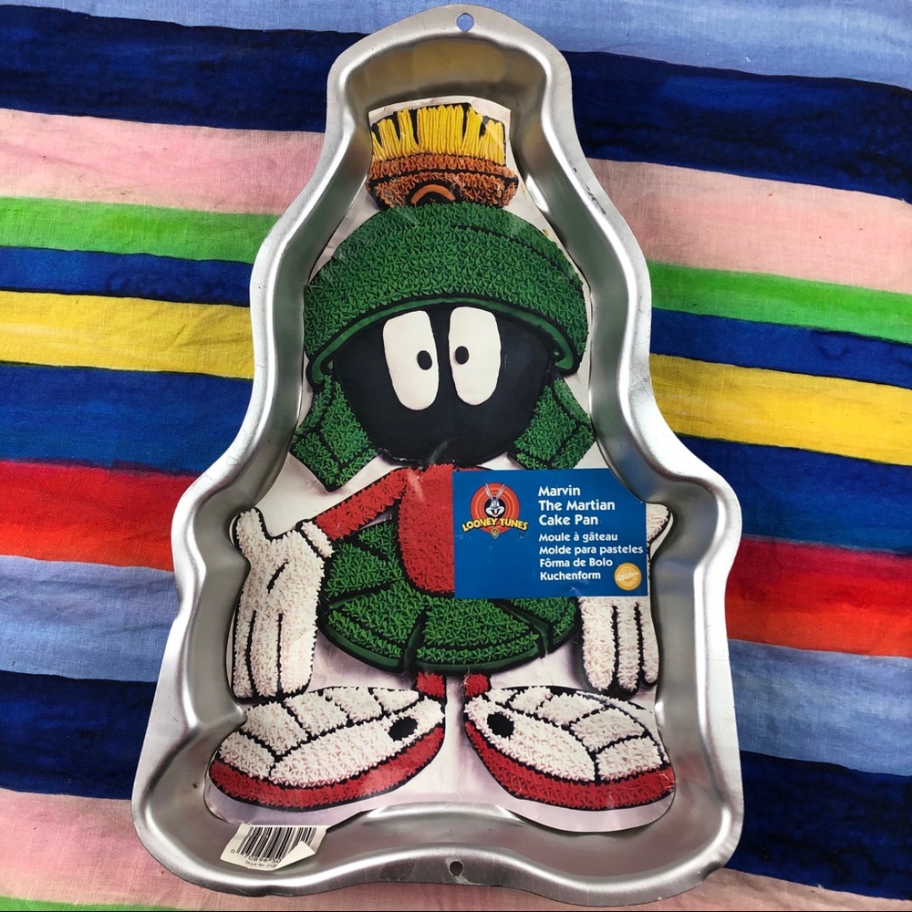 Wilton Marvin The Martian Vintage Cake Pan 1998